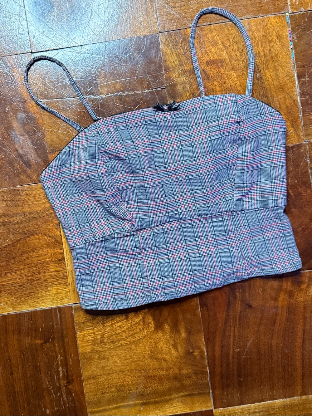 Cropped going out top